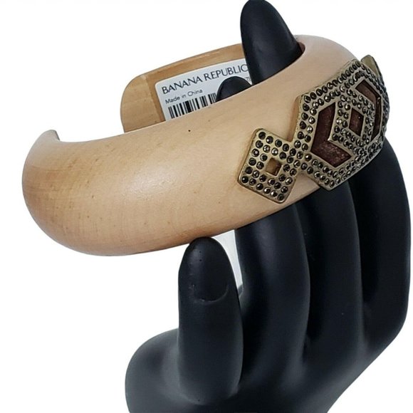Banana Republic Wood Cuff Bracelet Large Goldtone Studded Accent Opening 1 1/4" - Picture 2 of 8
